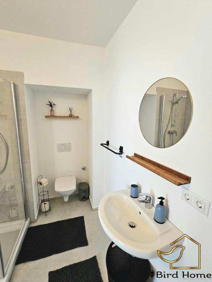Bird Home Room 9 Klagenfurt am Woerthersee Exterior photo